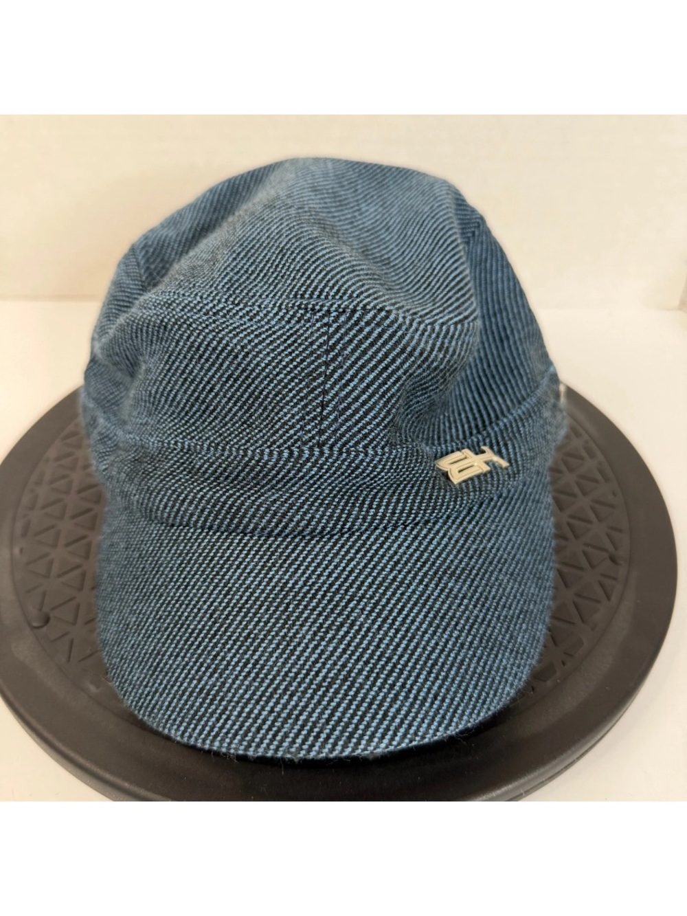 NWOT New Era EK Black and Blue Pinstripe Cap